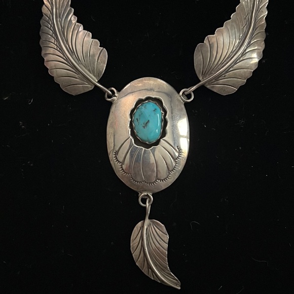 NATIVE AMERICAN SIGNED STERLING TURQUOISE NAVAJO NECKLACE SHADOWBOX old pawn - Picture 3 of 5